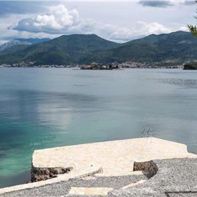 5 bedroom villa with two pools near Tivat, sleeps 10